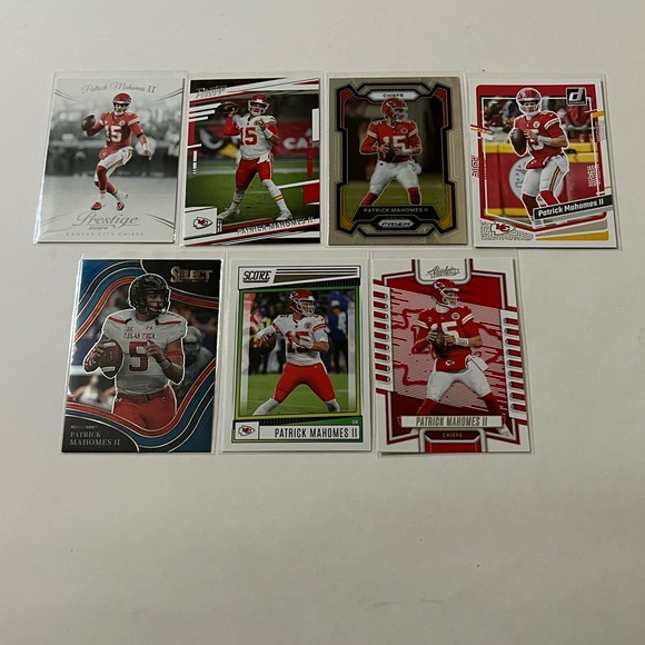 Patrick Mahomes Lot of 7 NFL Football Cards Kansas City Chiefs Donruss Set 🔥🏈 - Picture 1 of 2